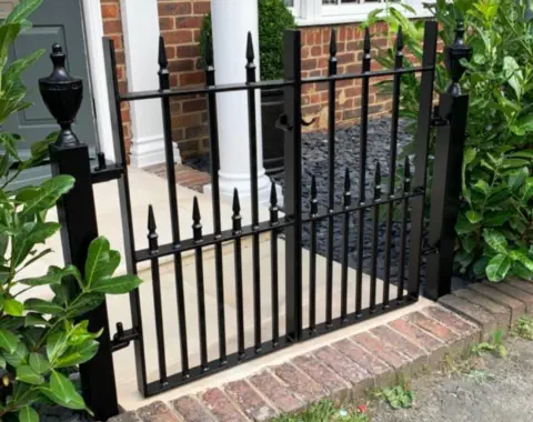 gates-m-2