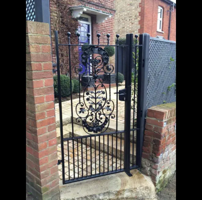 gates-3